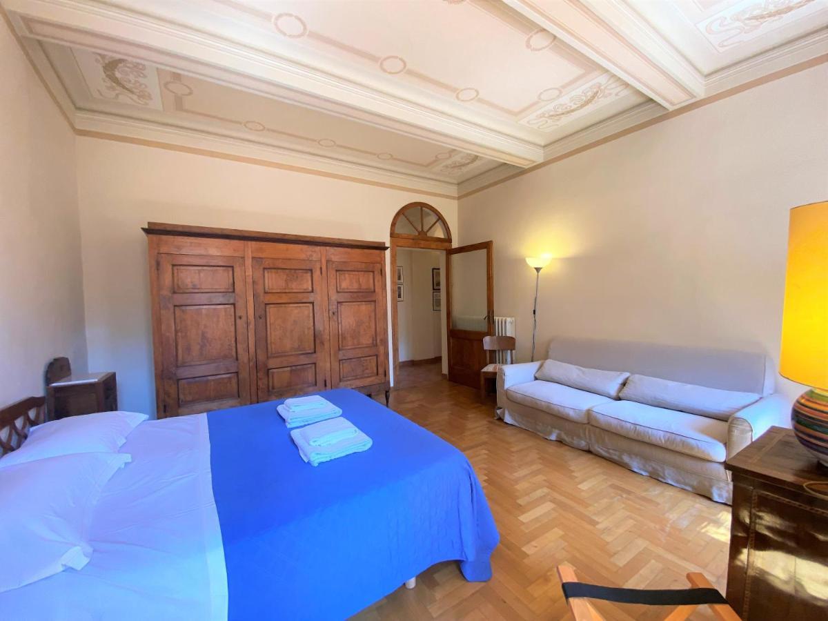 La Fonte-With Balcony Close By Piazza Del Campo Siena Bagian luar foto